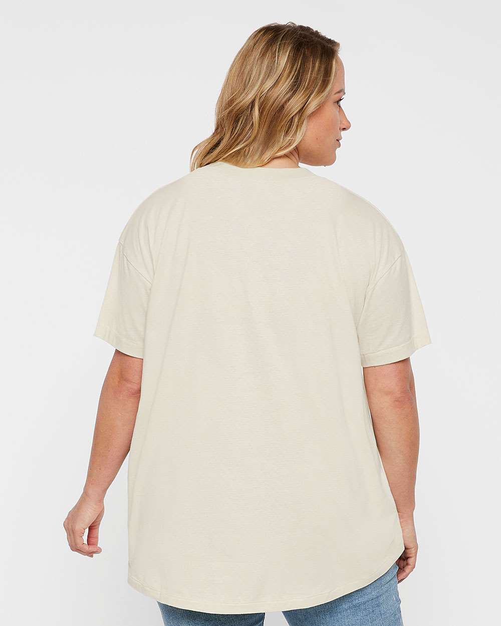 Back view of the oversized HiLo cream shirt